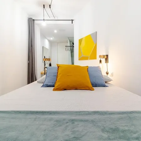 Flatguest Paez *