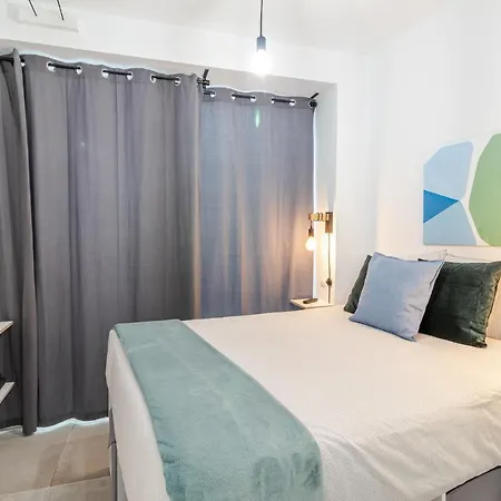 Flatguest Paez *