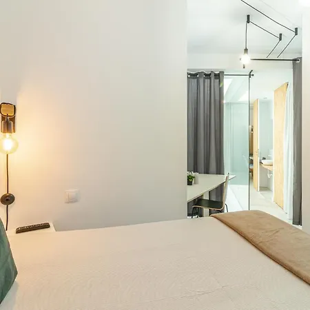 Flatguest Paez