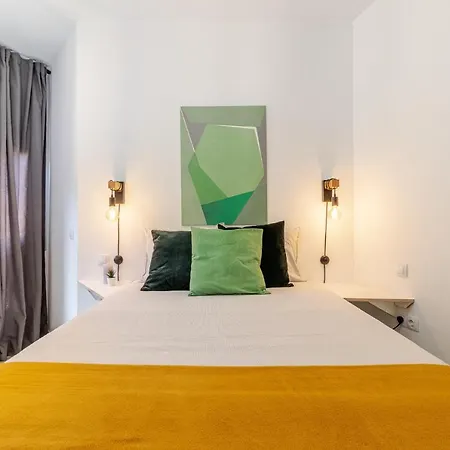 Flatguest Paez *